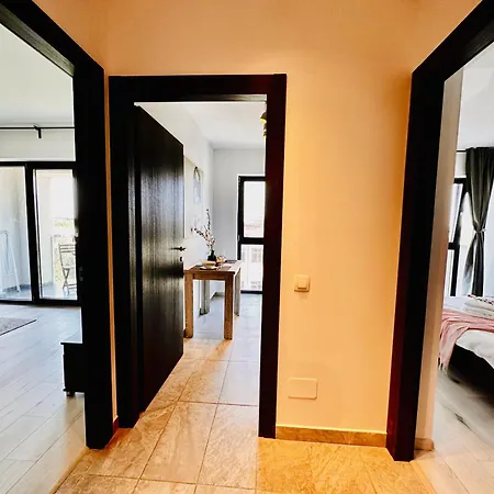 Maia Relax And Parking Appartement