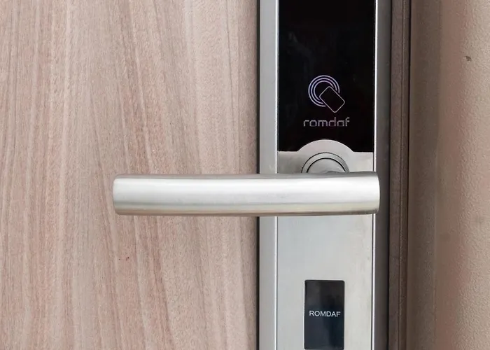 Maia Relax And Parking Бухарест